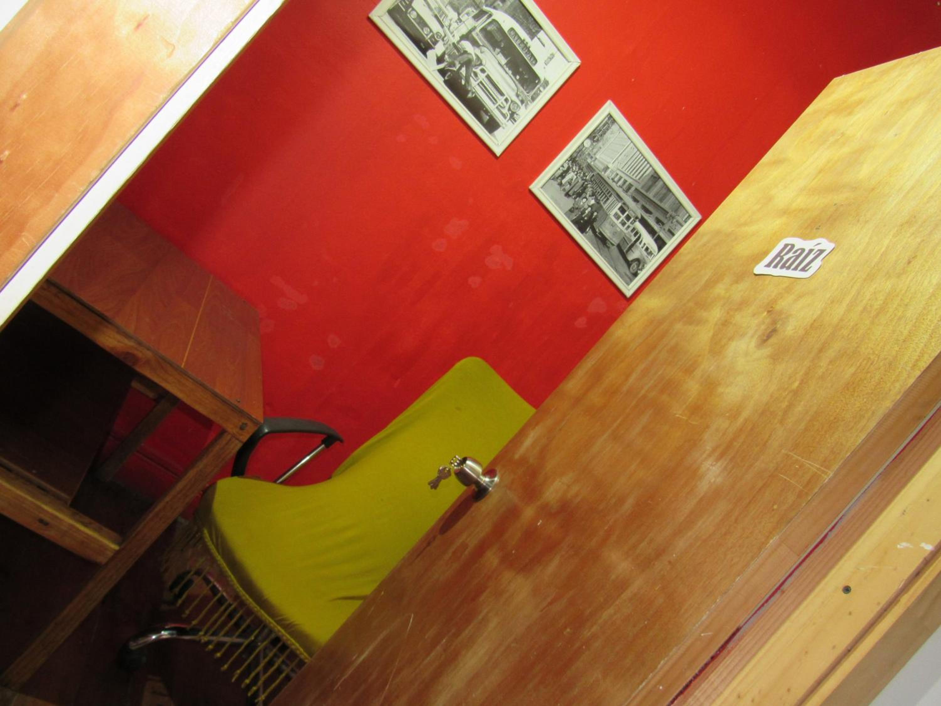 Valparadise Hostel