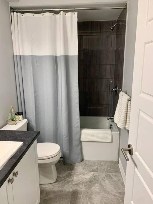 Modern 3 story Townhouse in a great location!