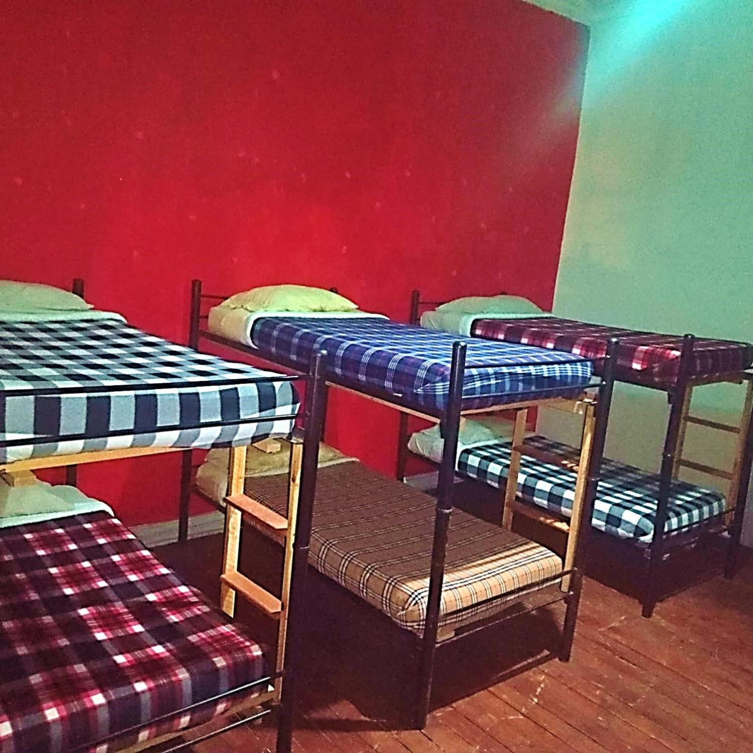 Valparadise Hostel