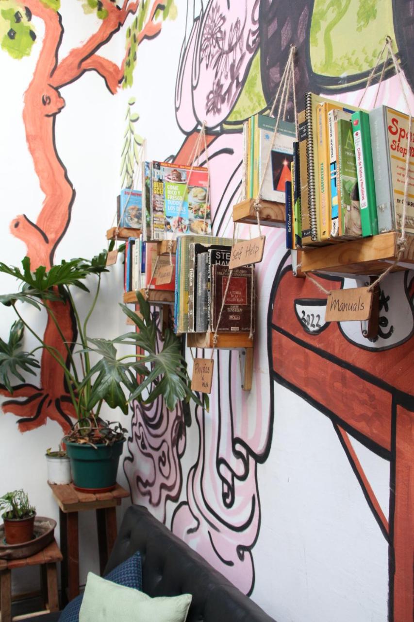 Valparadise Hostel