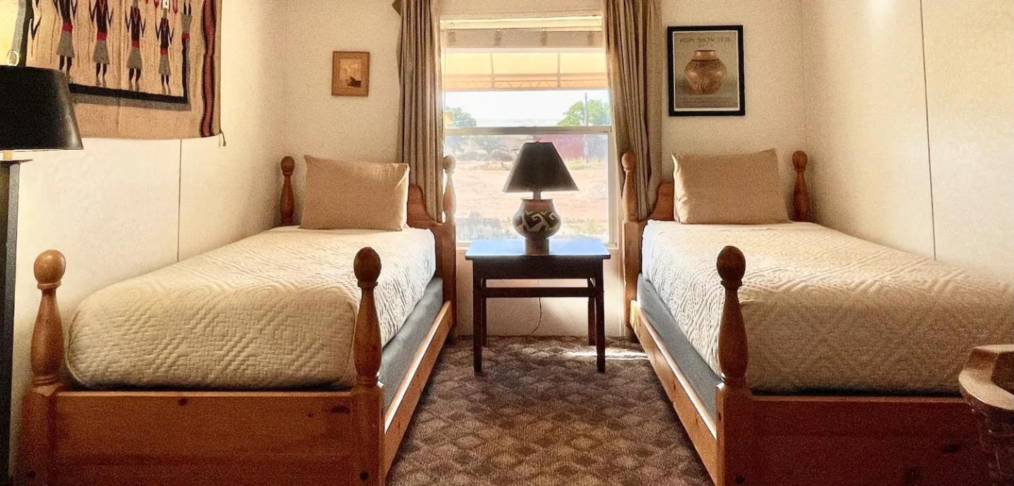 Page Vacations - Lee's Ferry Lodge at Vermilion Cliffs - Property Image 2