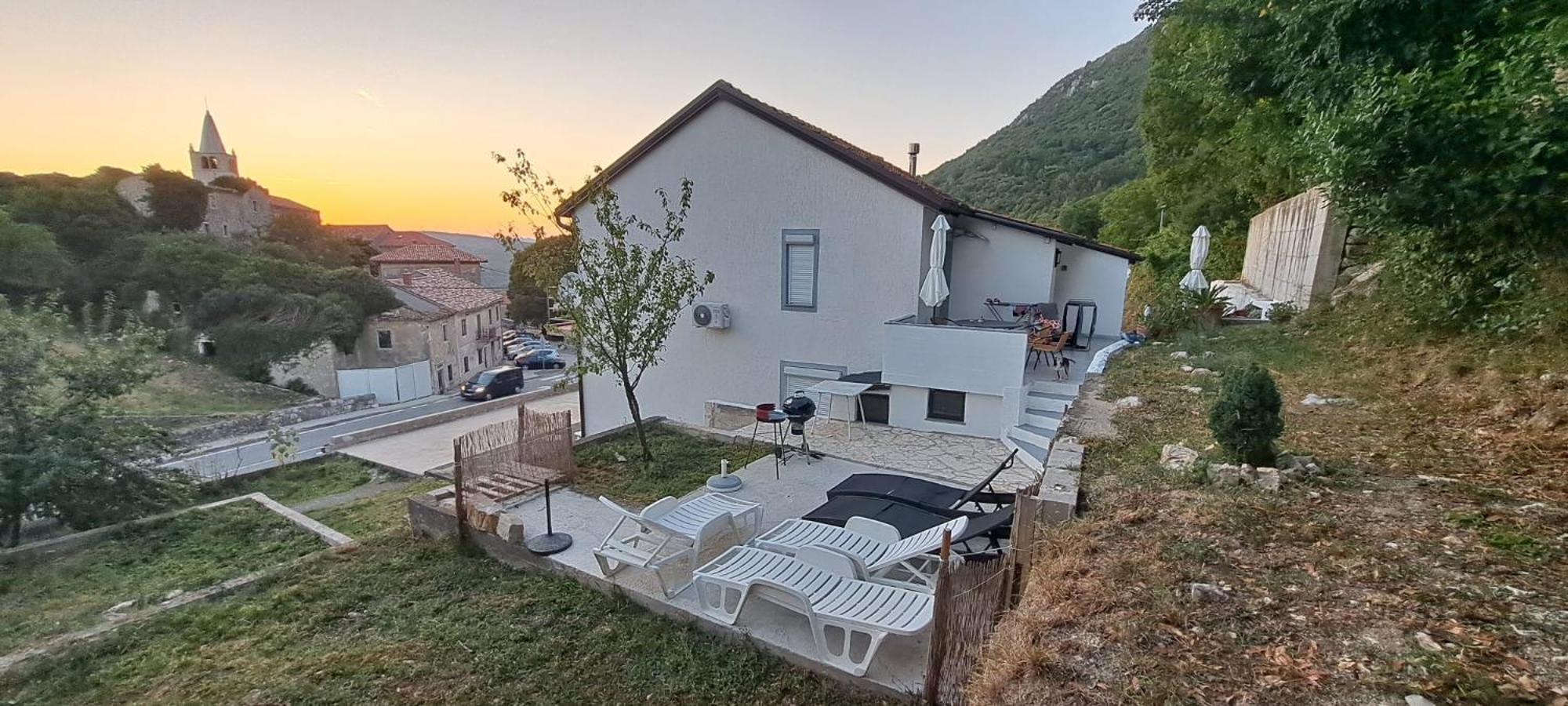 PLOMIN SKY&BAY view 4