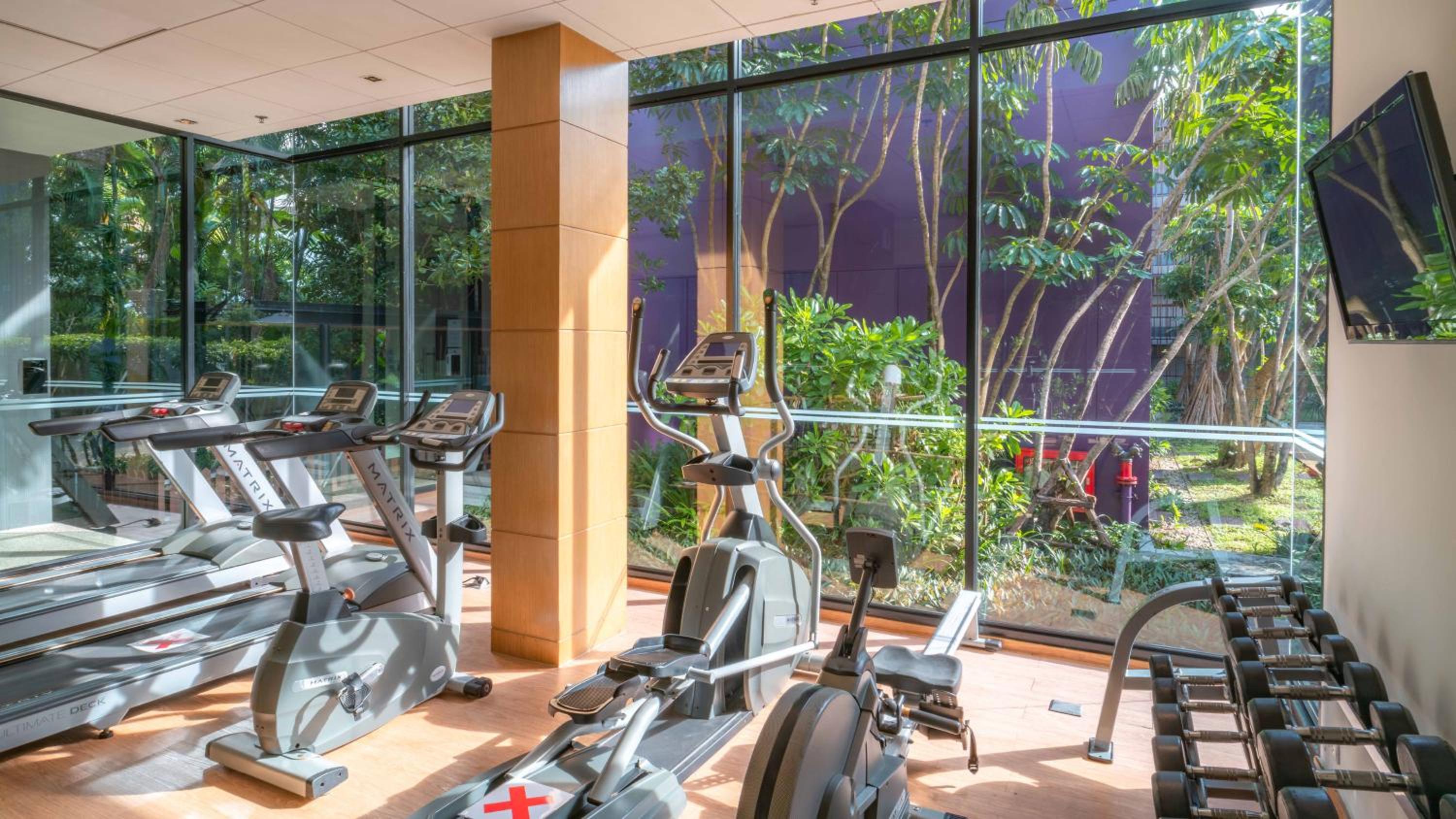 Holiday Inn Express Phuket Patong Beach Central by IHG