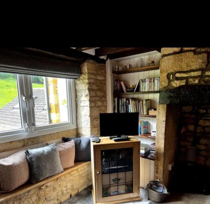 Holland Cottage