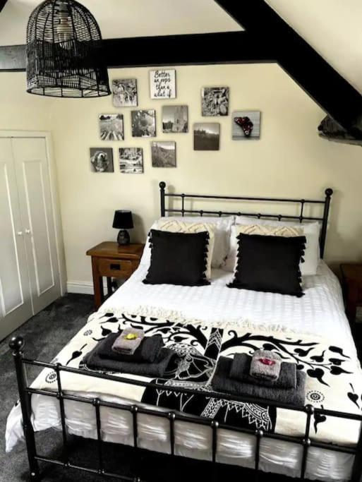 Holland Cottage
