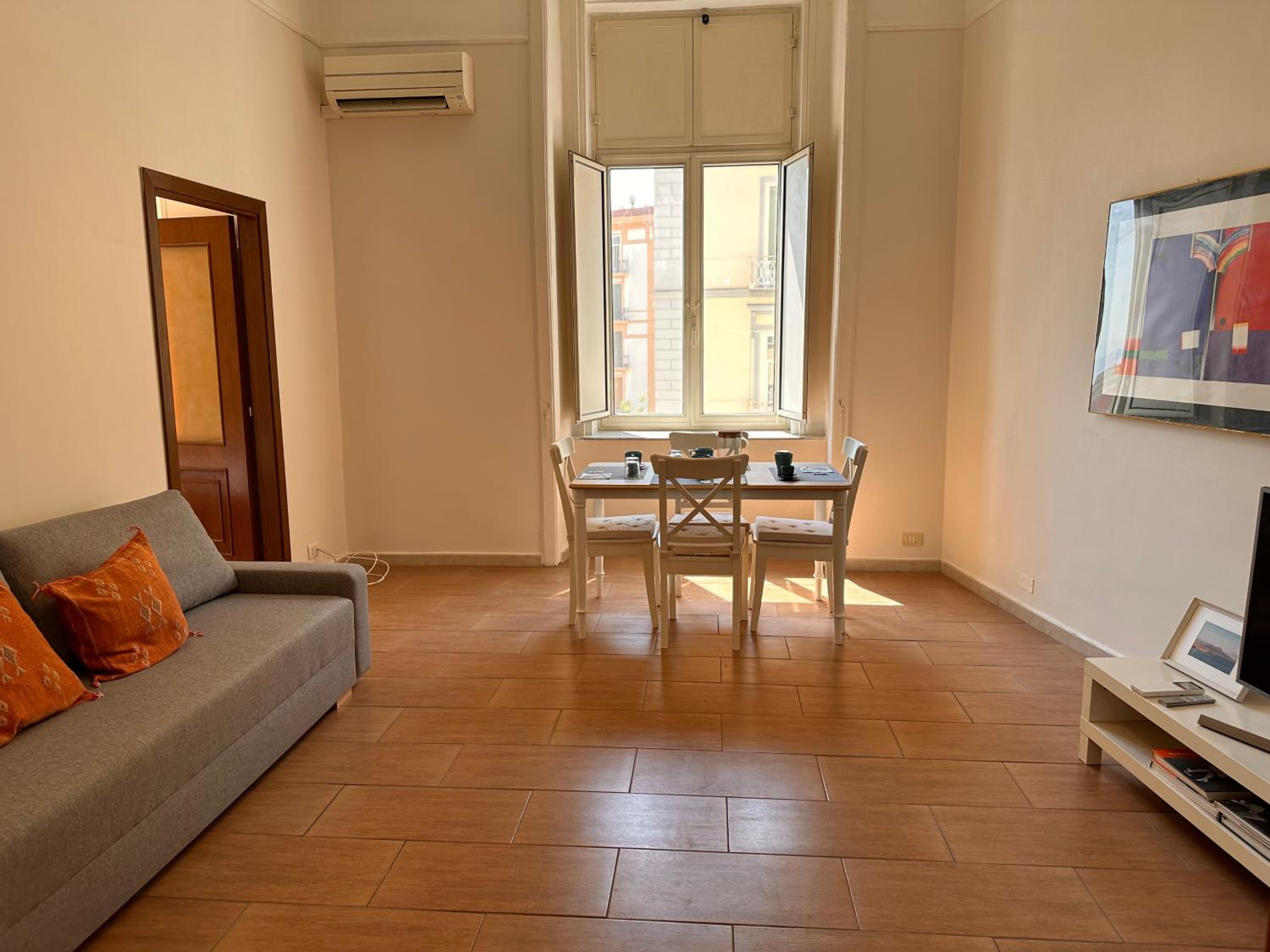 Casetta 181 - Central Flat in Naples - My Place