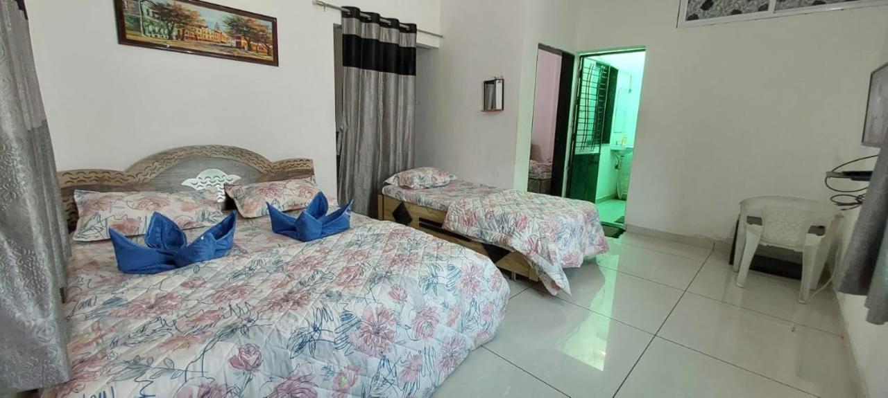 JAI SWAMiNARAYAN DELUX HOMESTAY