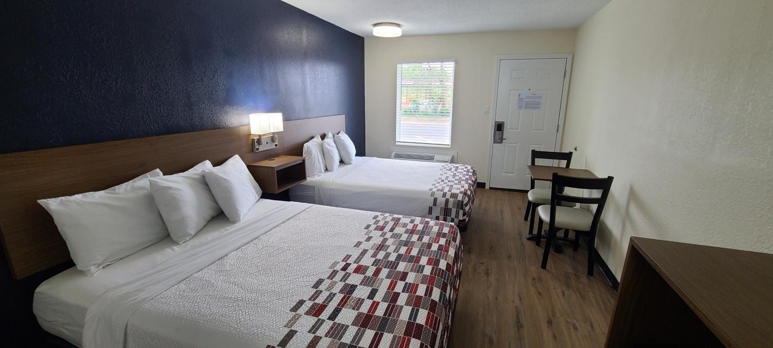 Red Roof Inn Byron view 5