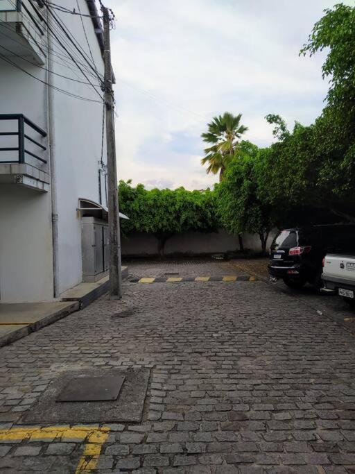 Flat da pró Paula