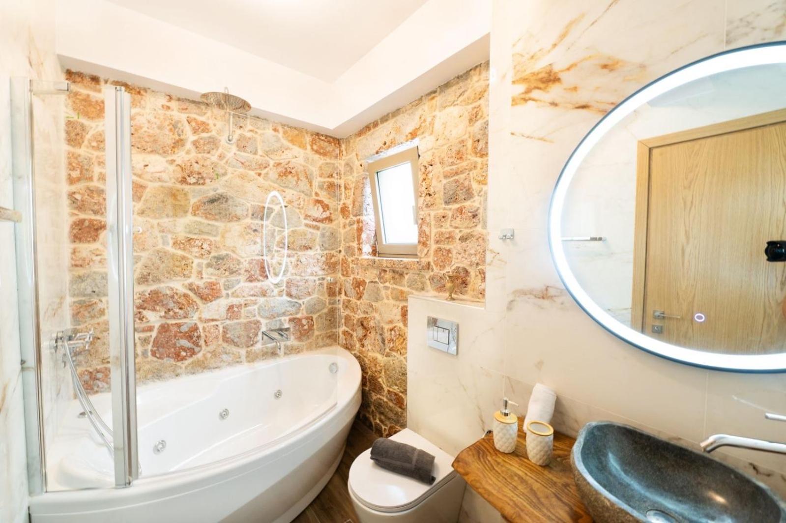 Petradi Suites