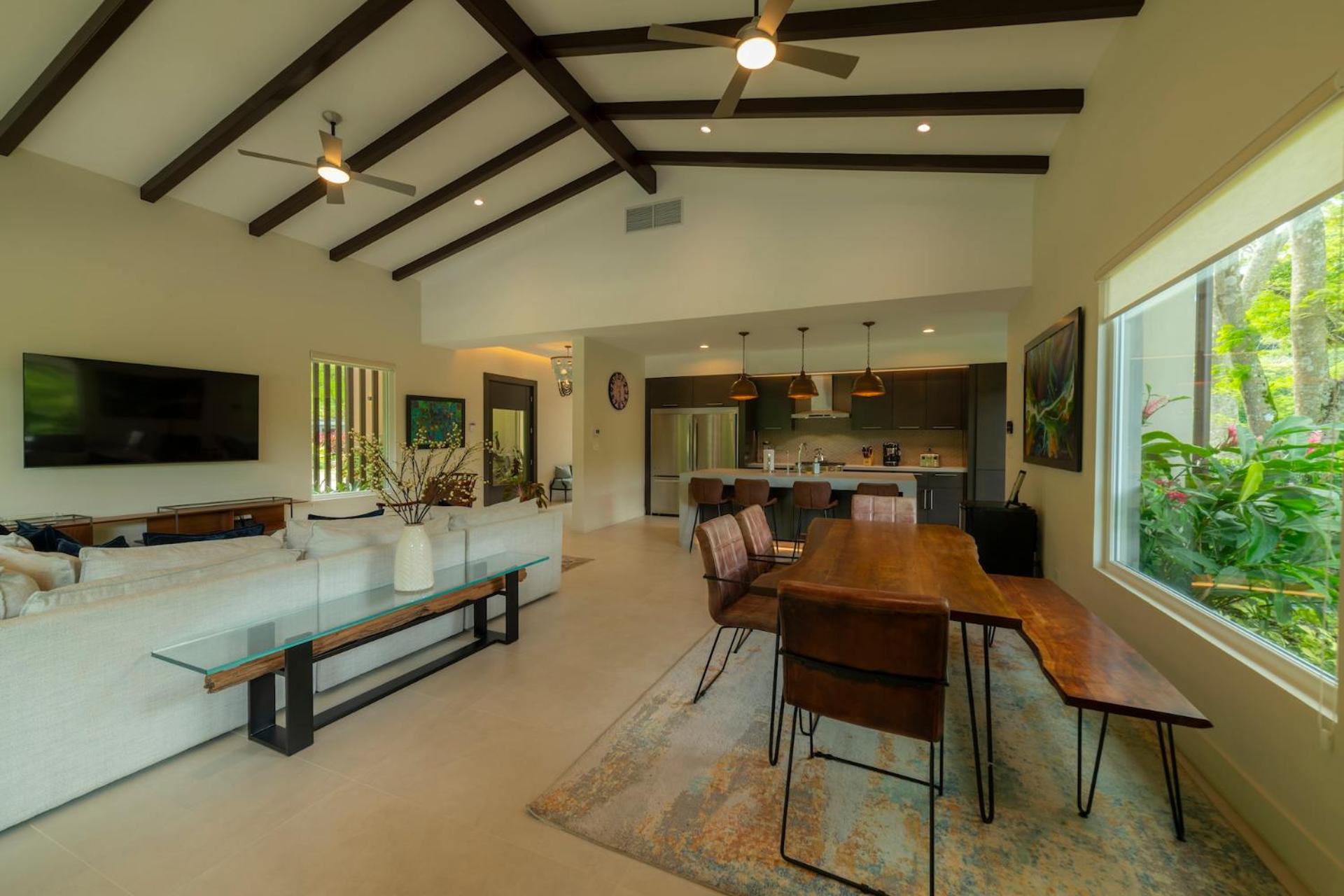 Casa Forest 4 bdrs private pool in Los Suenos