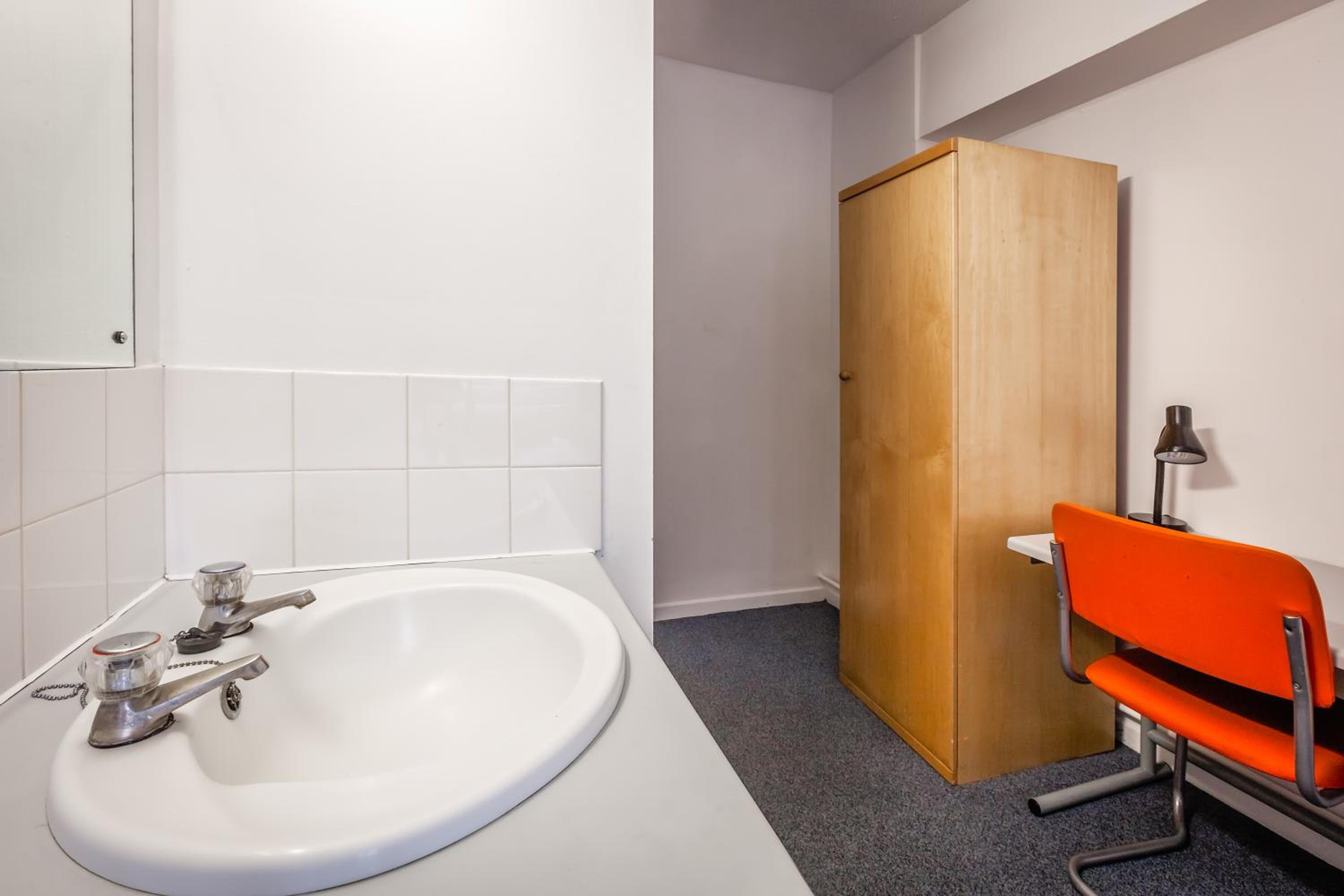 LSE High Holborn