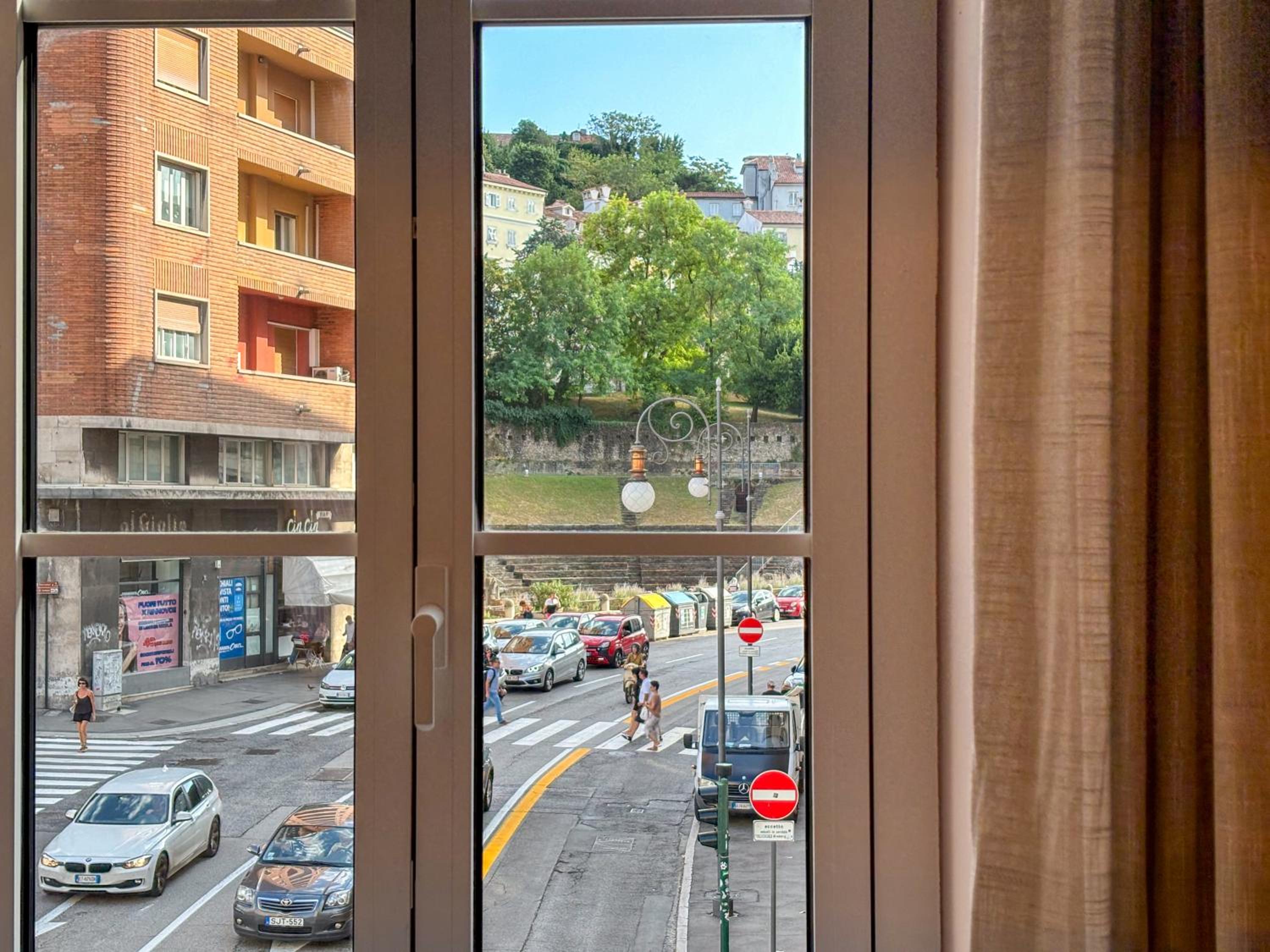 HOMEY I Teatro Romano Apartments