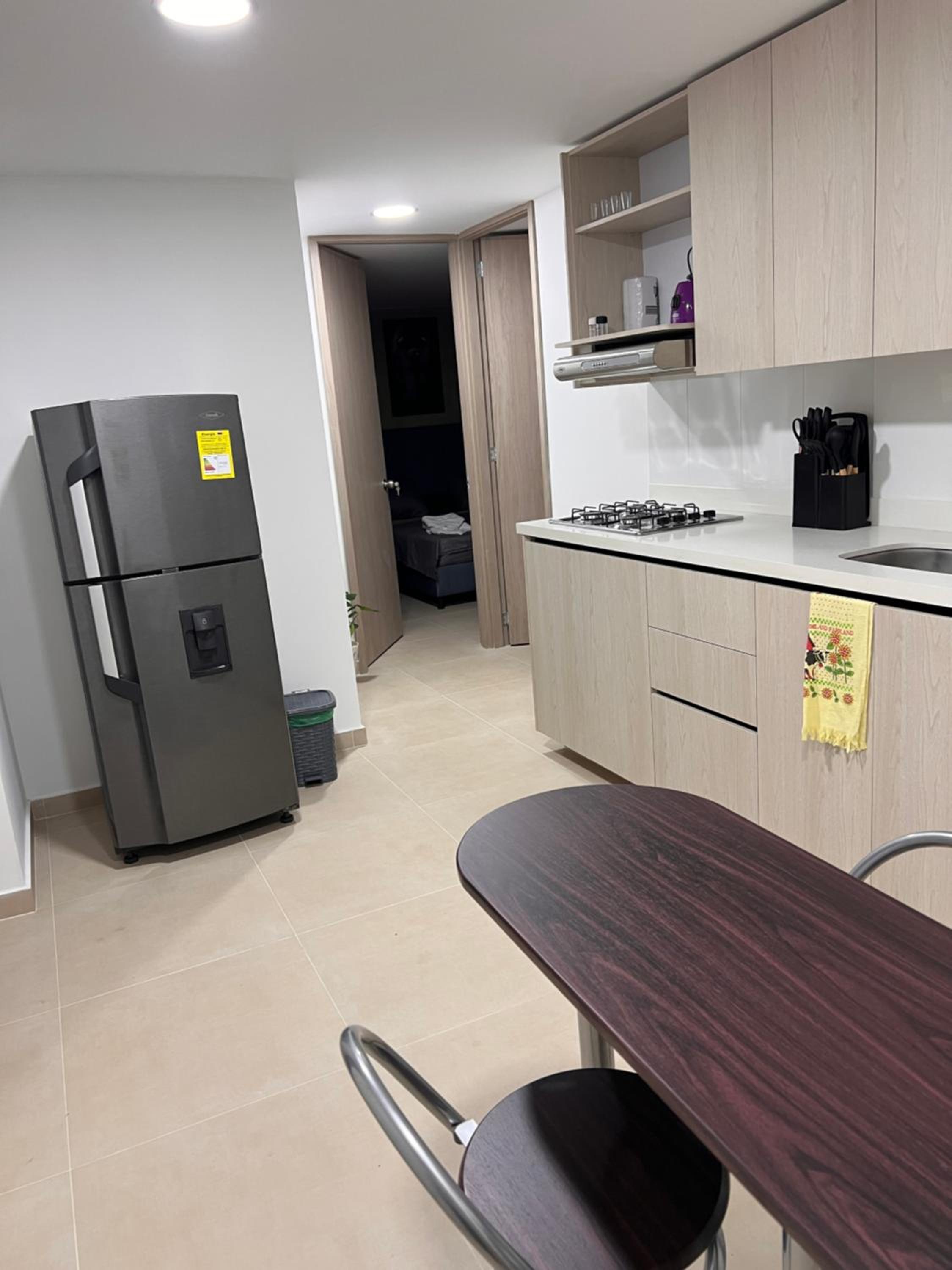 Apartamento en Laureles con piscina y parquedero 802