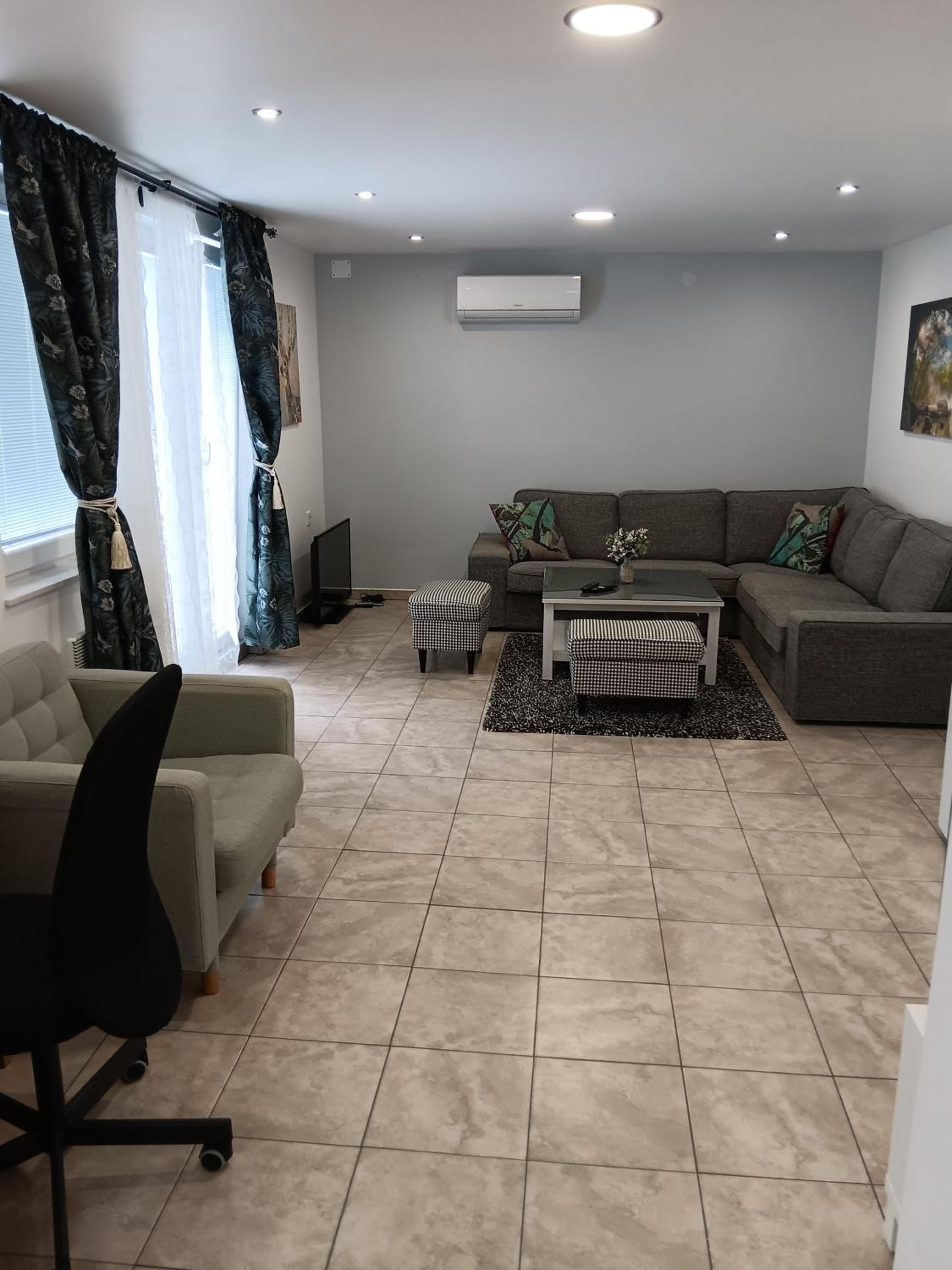 Apartments KiKa