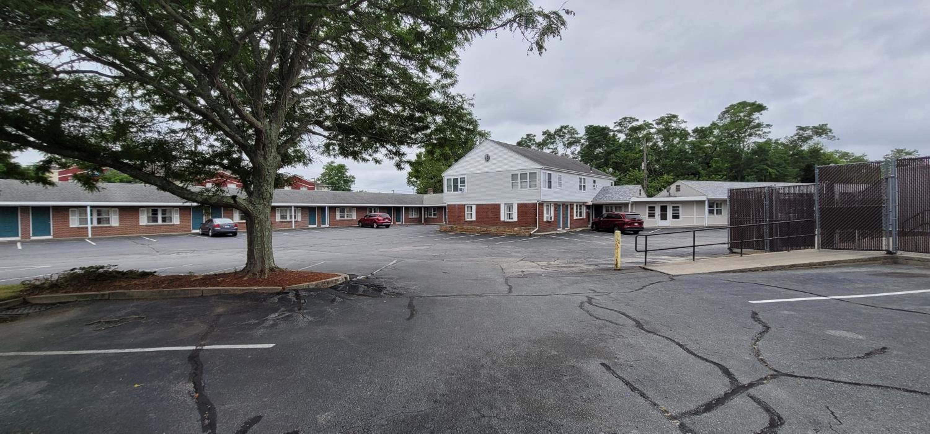 Town & Country Inn view 5