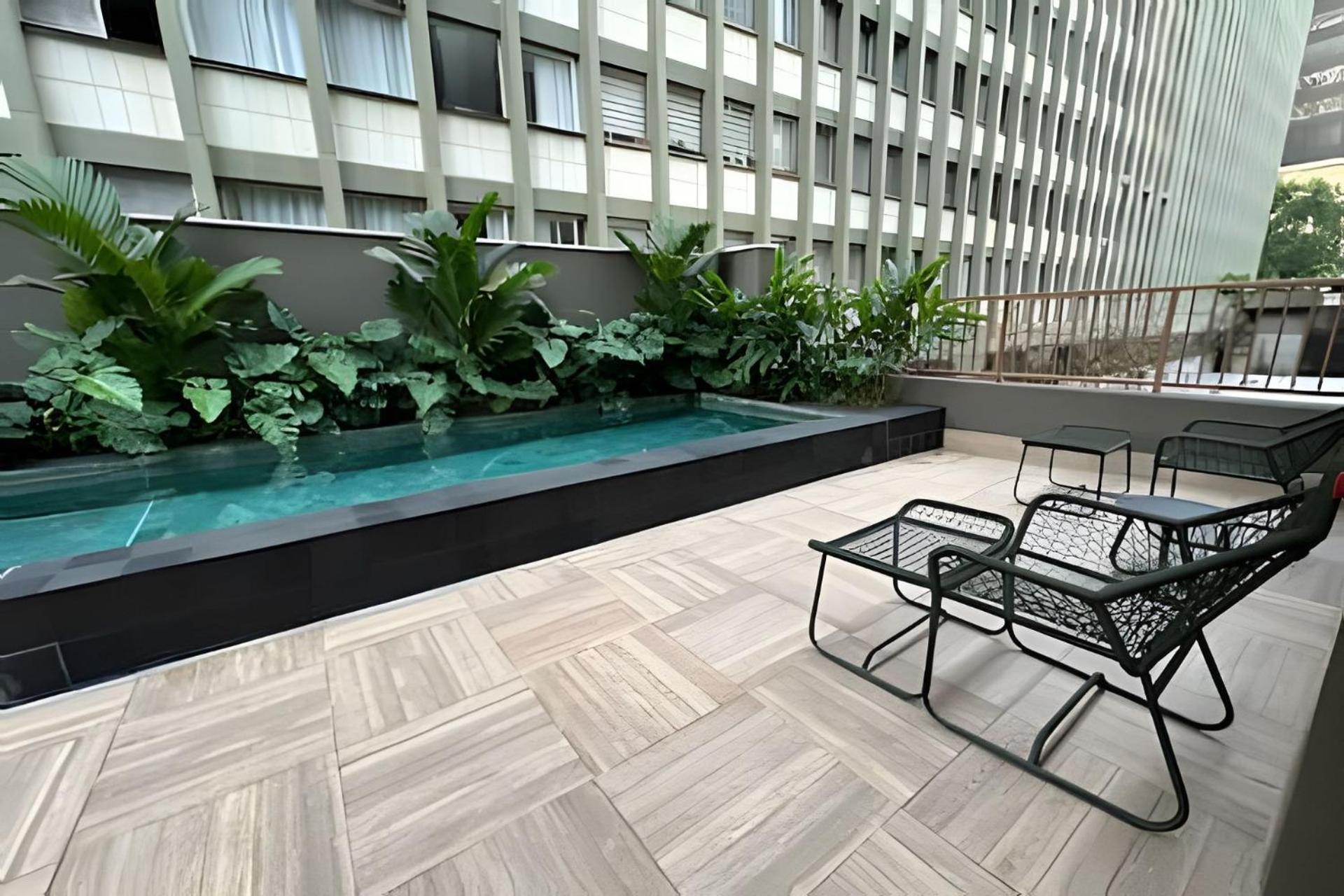 Ap R.Pamplona Trianon Masp 704