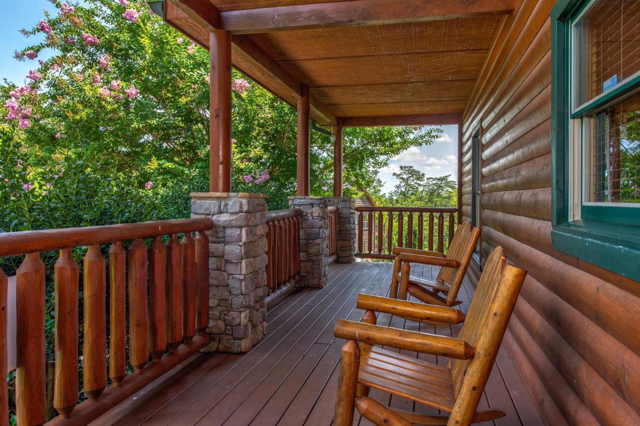 Dancing Bear Lodge by Eden Crest