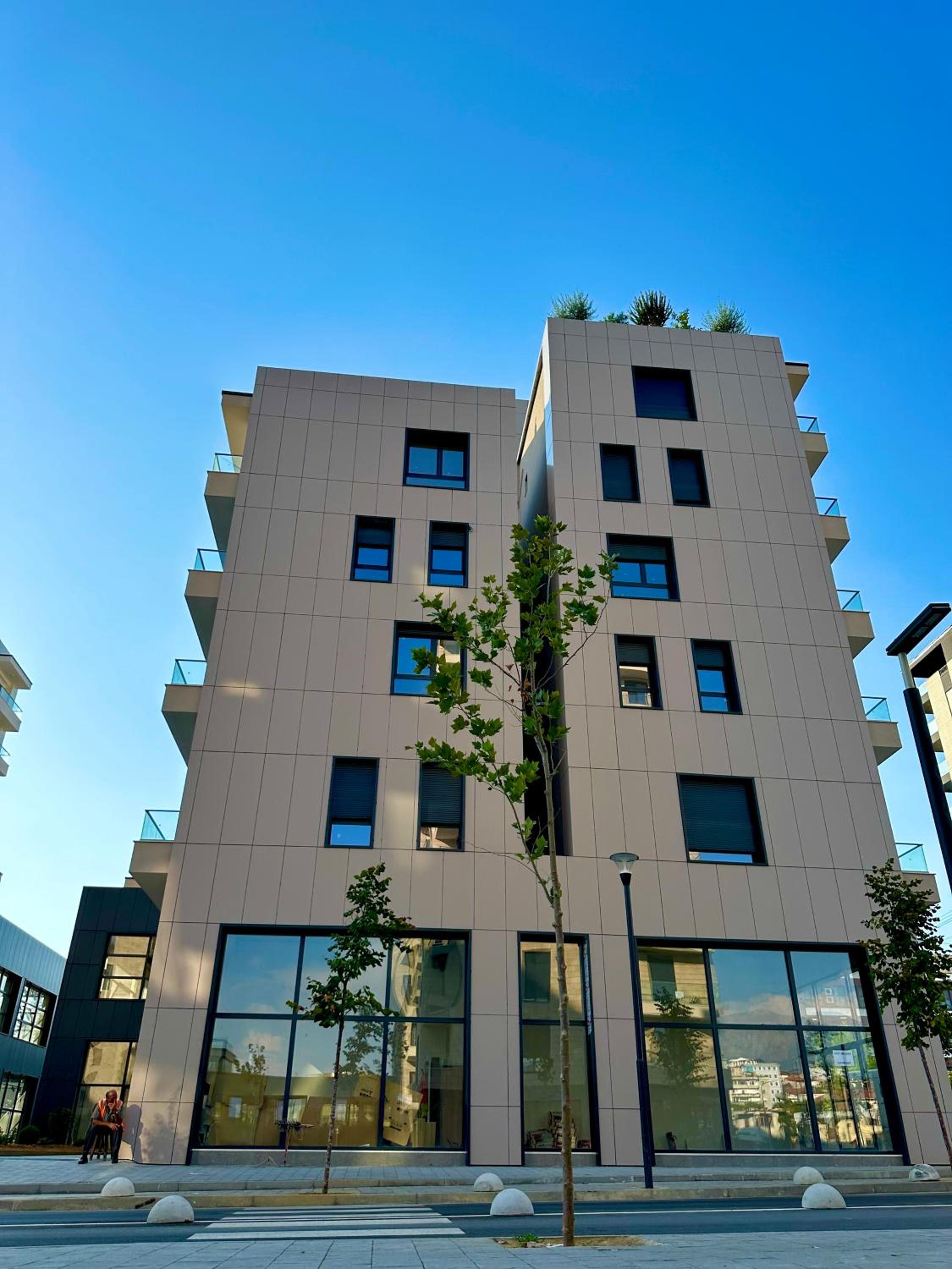 Essy Apartment