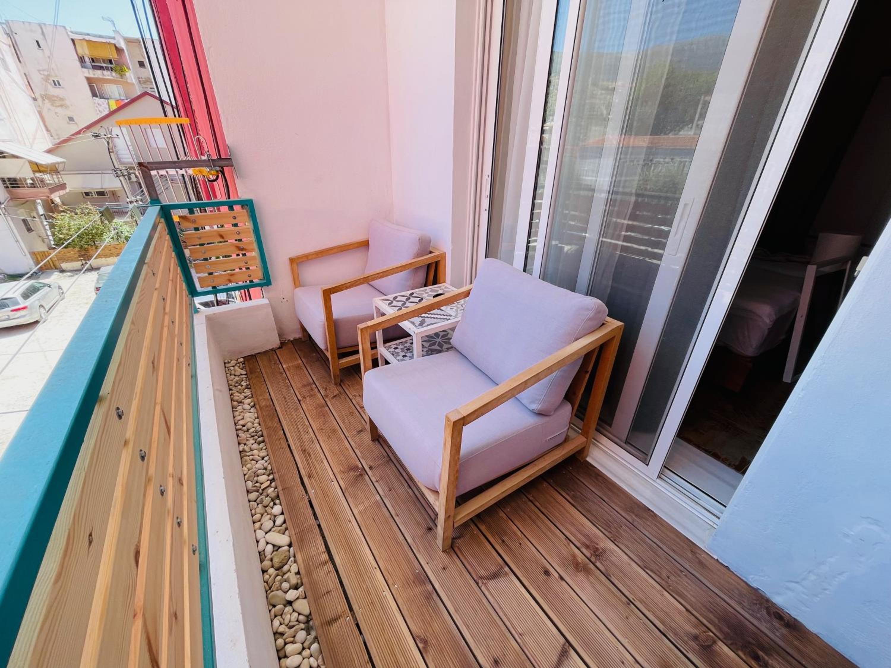 Downtown Apartment near the Sea
