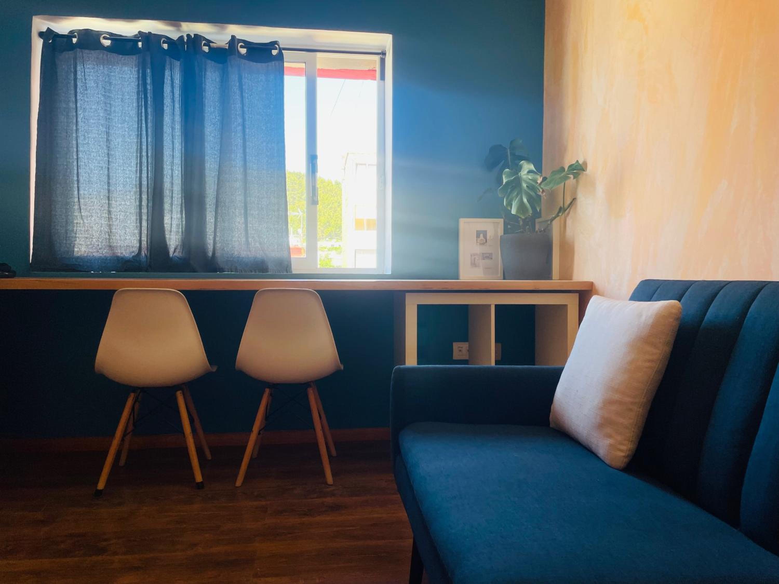 Downtown Apartment near the Sea