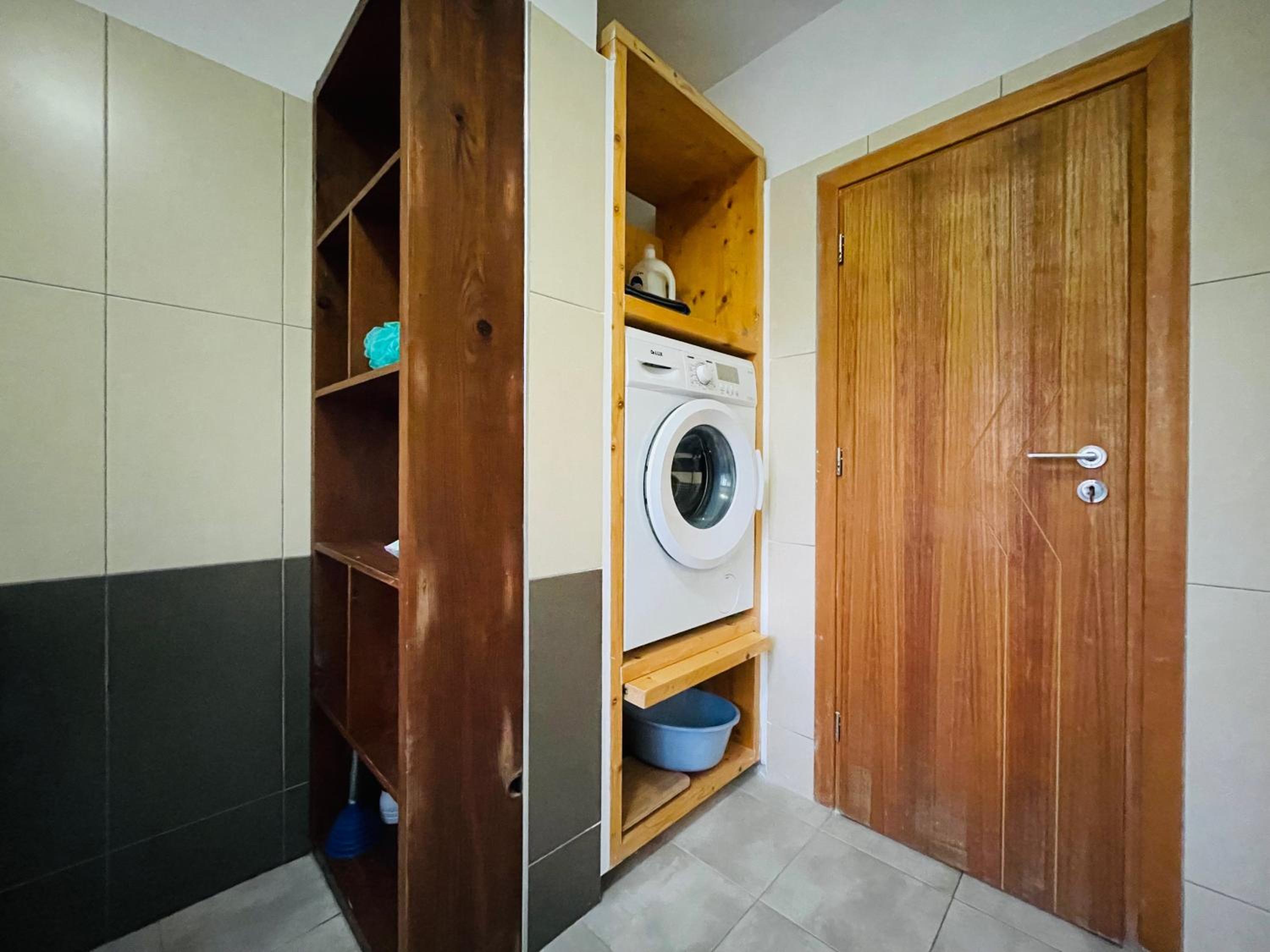 Downtown Apartment near the Sea