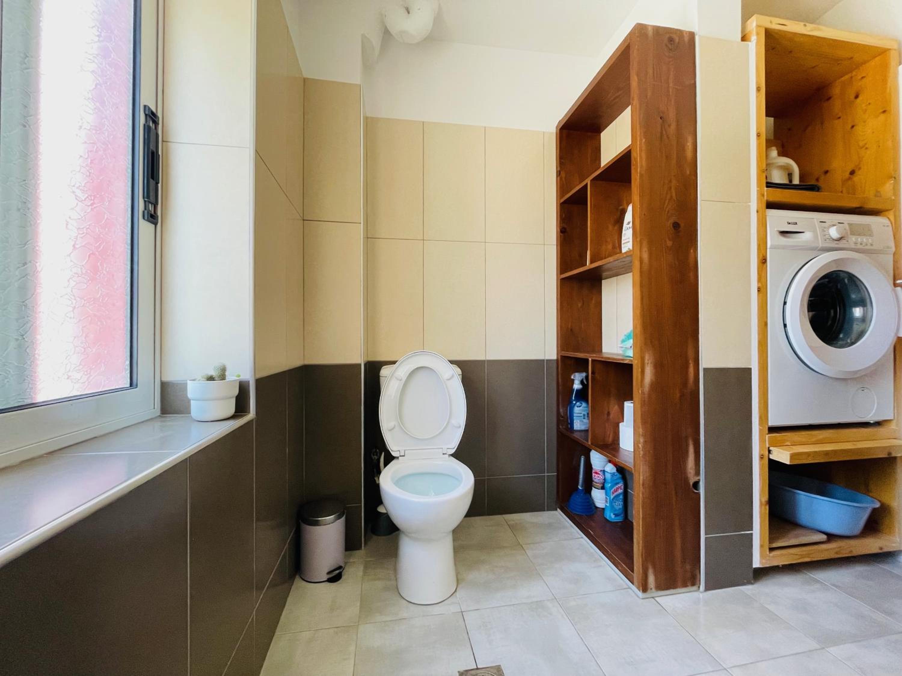 Downtown Apartment near the Sea