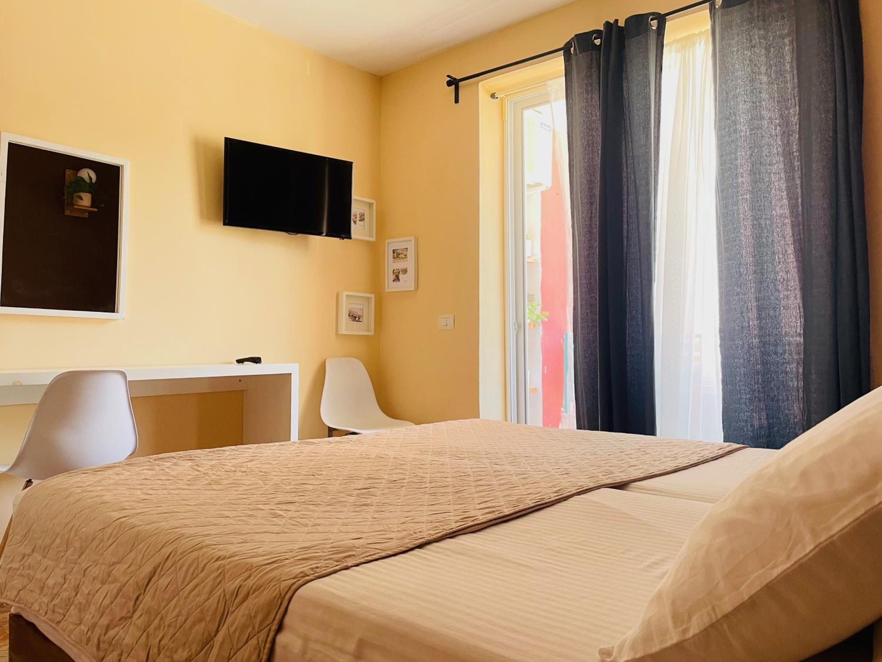 Downtown Apartment near the Sea
