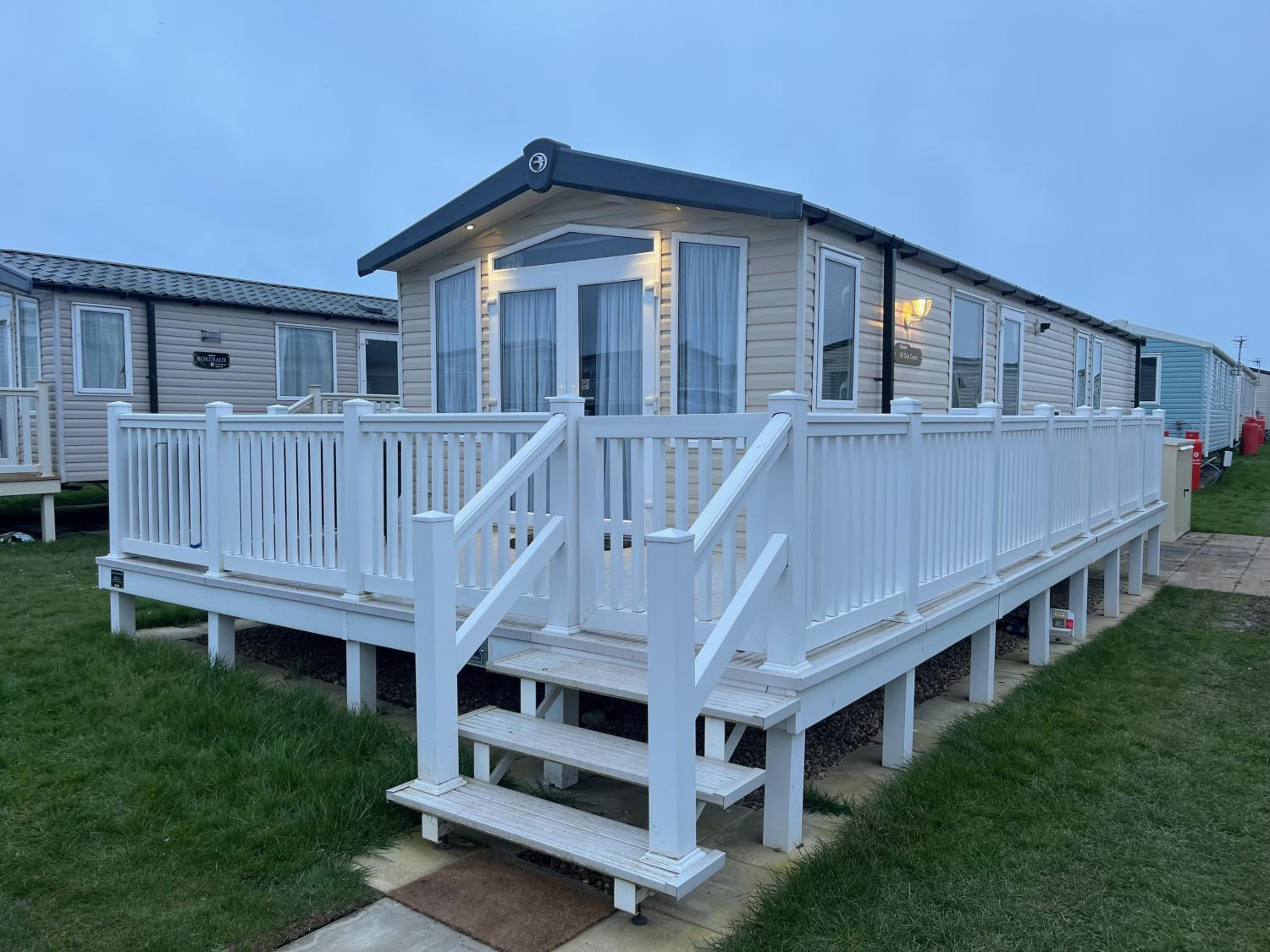 Oak Green- Top award winning caravan! view 2