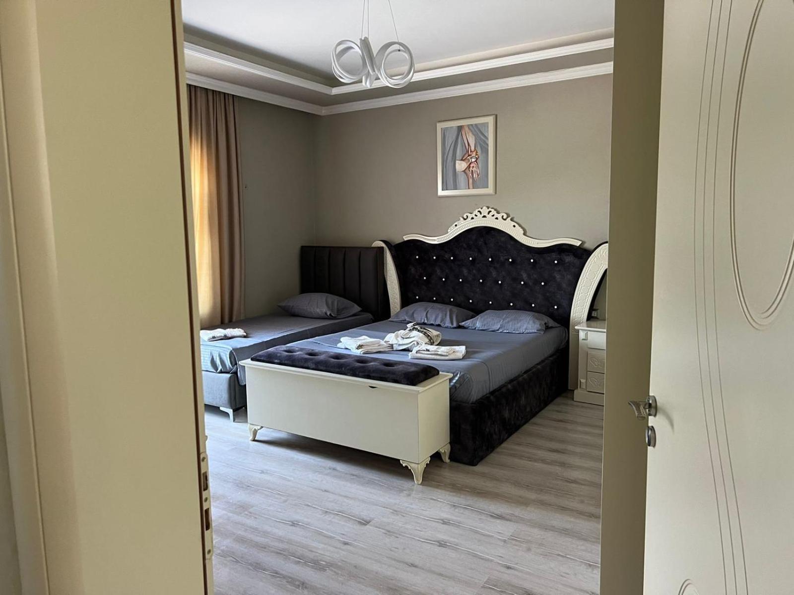xhaka hotel