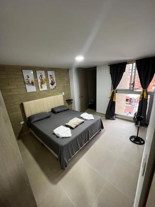 Exclusivo apartamento con piscina y parqueadero 602