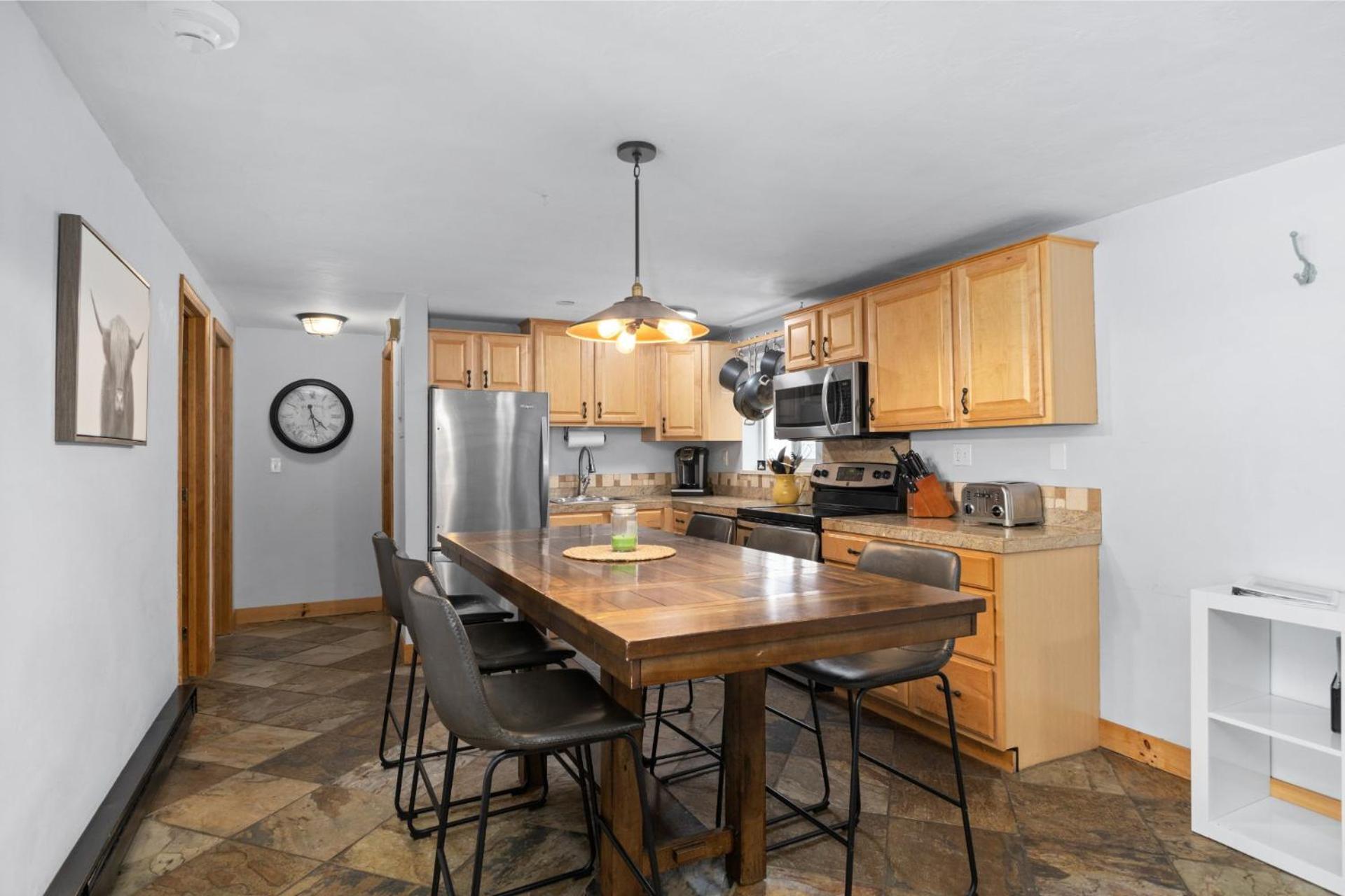 Hot Tub, Great Mountain Views, 3 Bedroom Plus Loft view 2