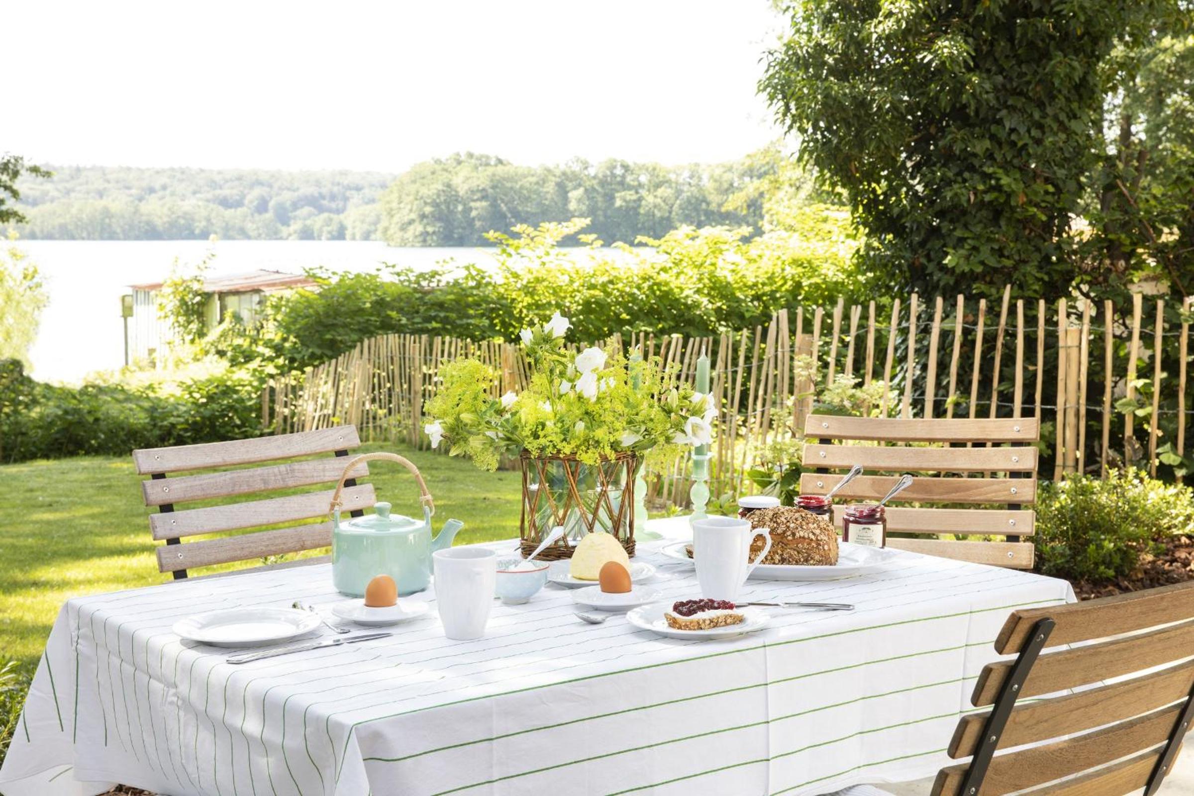 Paradies für die kleine Familie direkt am See