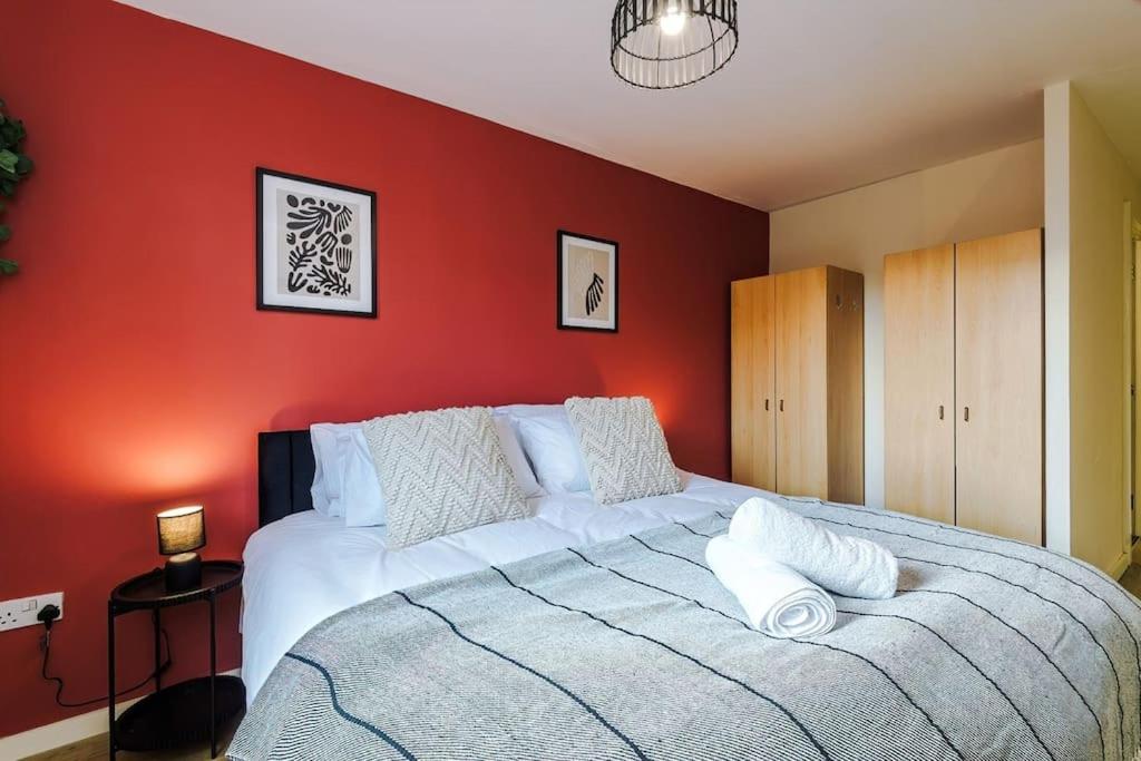 Modern 2BR near Manchester city centre - Free parking garage
