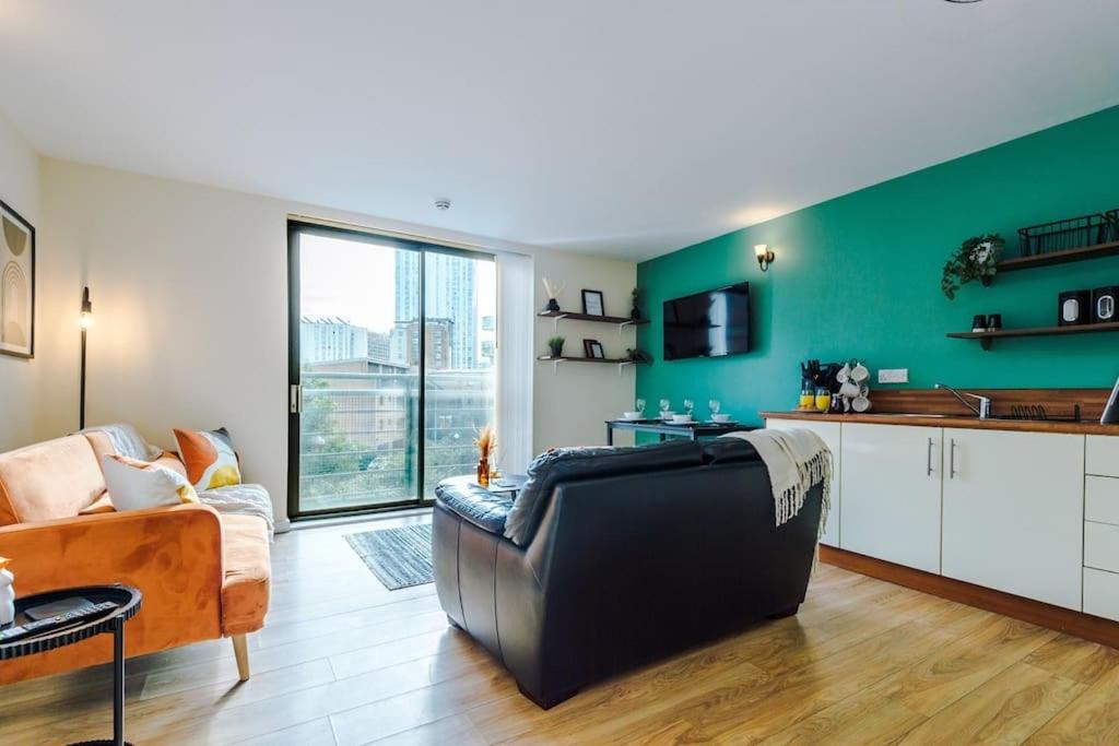 Modern 2BR near Manchester city centre - Free parking garage