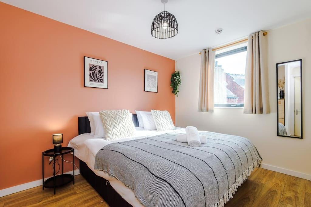 Modern 2BR near Manchester city centre - Free parking garage