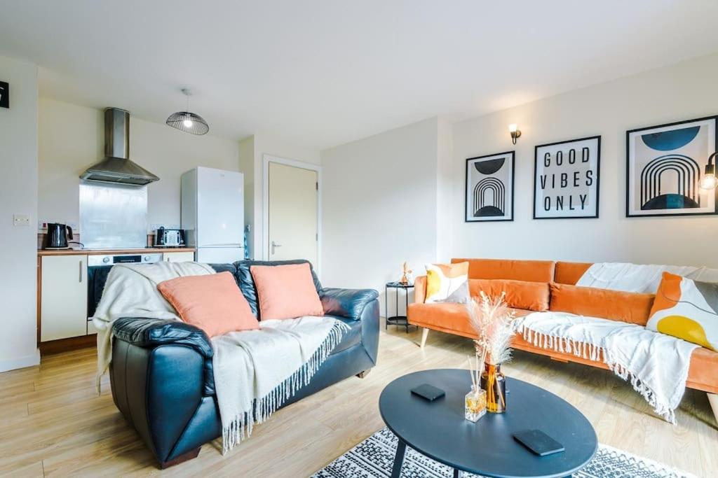 Modern 2BR near Manchester city centre - Free parking garage
