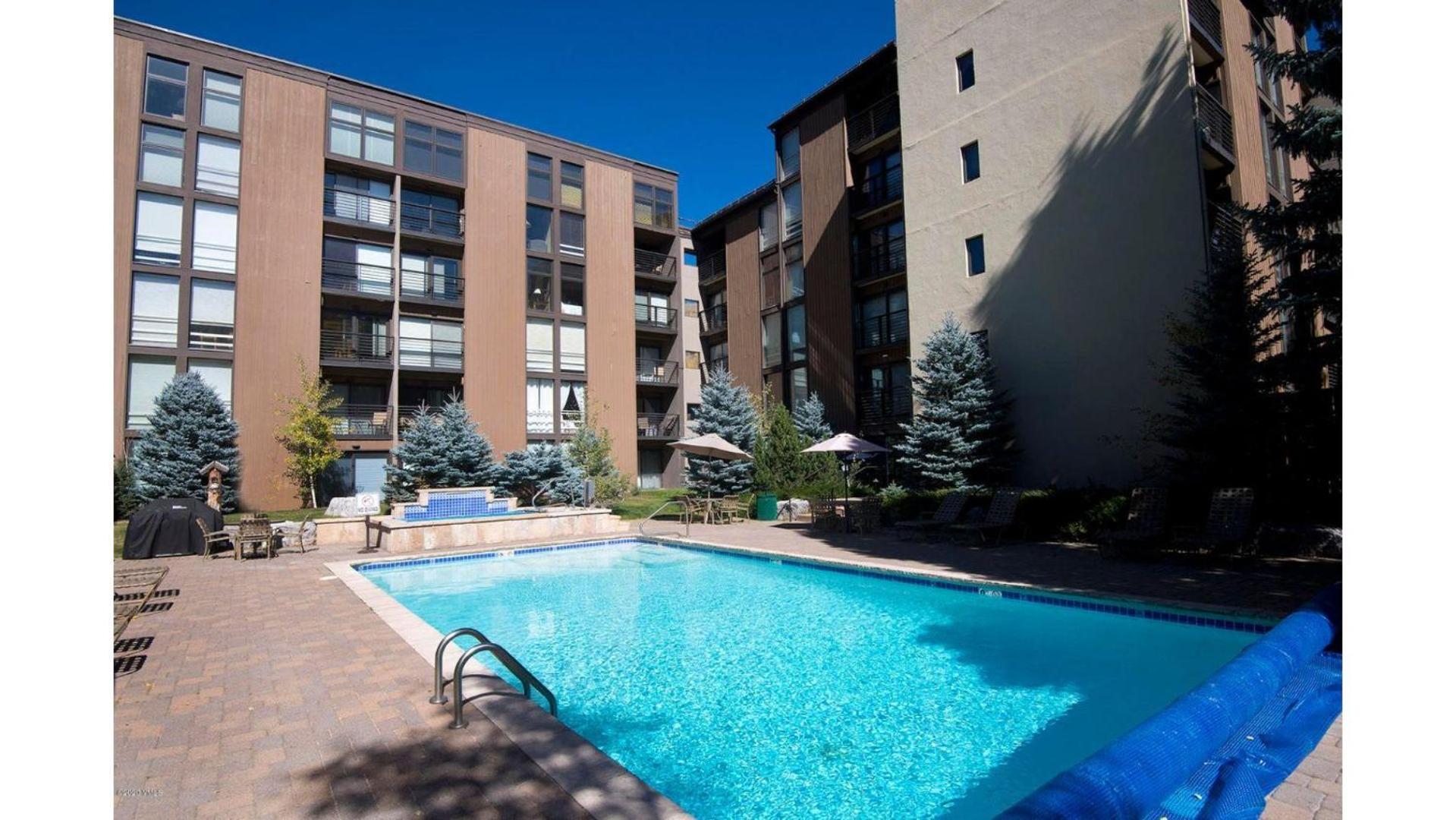Vail International Unit 207 view 2