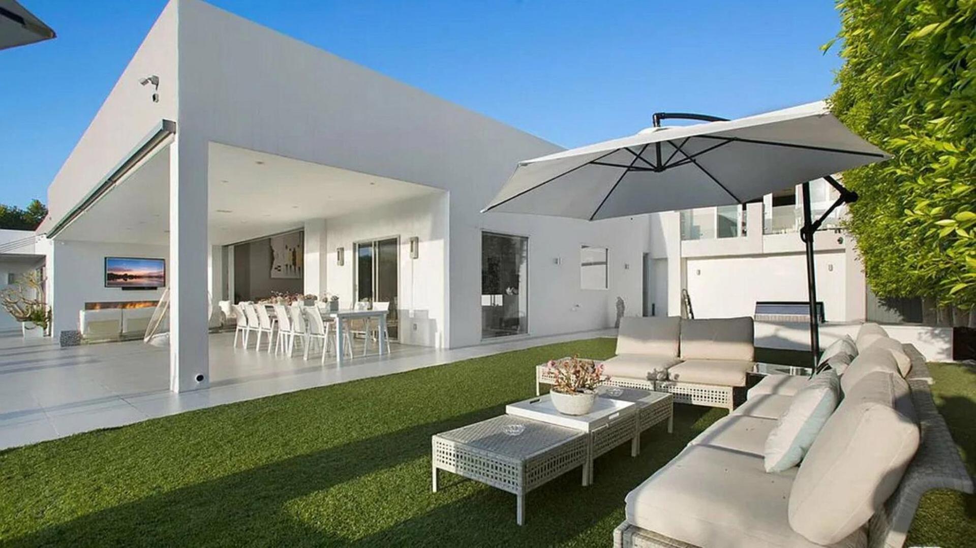 Pristine Paradise With Scenic Views - Property Image 4
