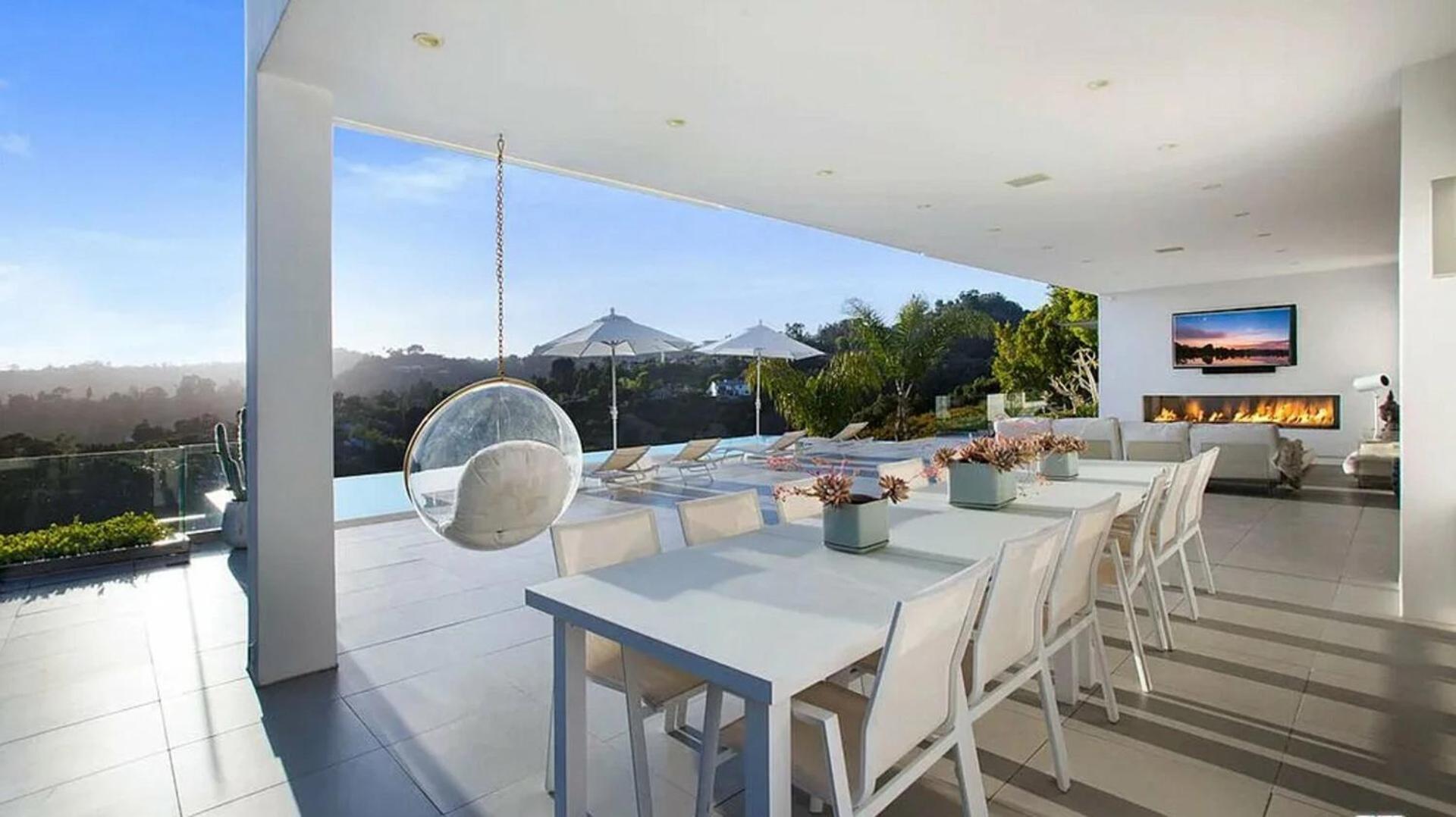 Pristine Paradise With Scenic Views - Property Image 8