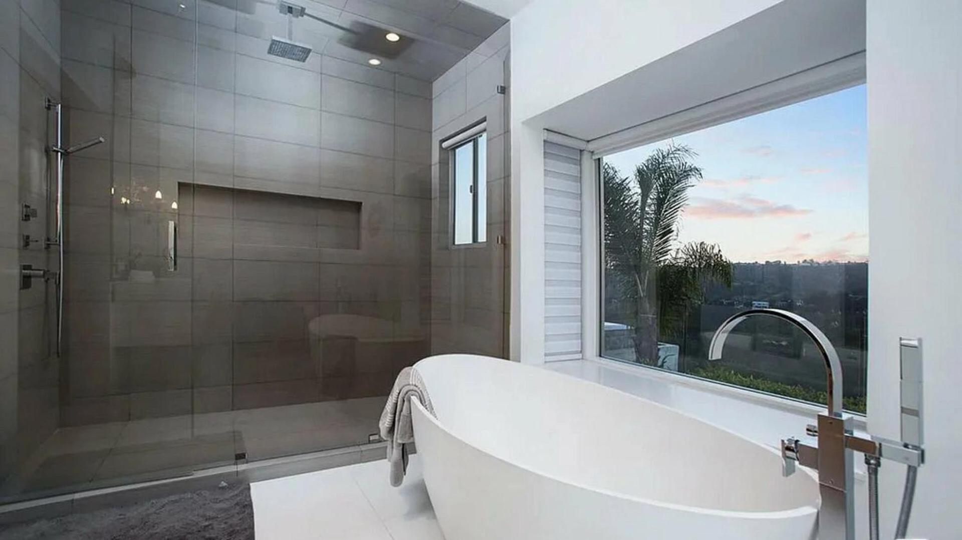 Pristine Paradise With Scenic Views - Property Image 11