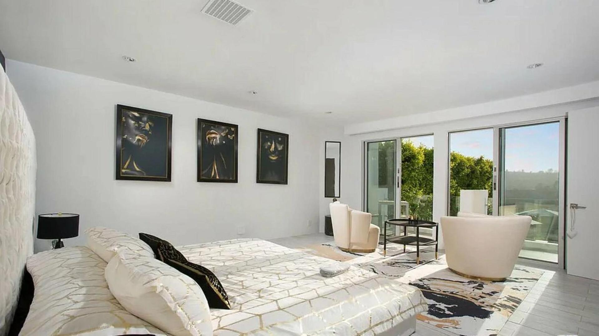 Pristine Paradise With Scenic Views - Property Image 12