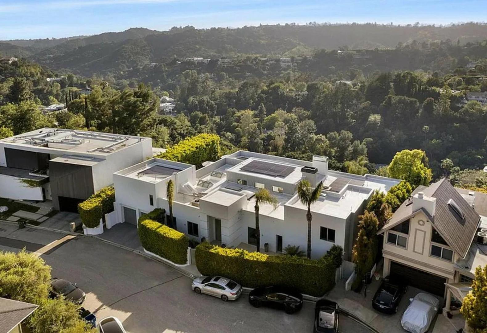 Pristine Paradise With Scenic Views - Property Image 28