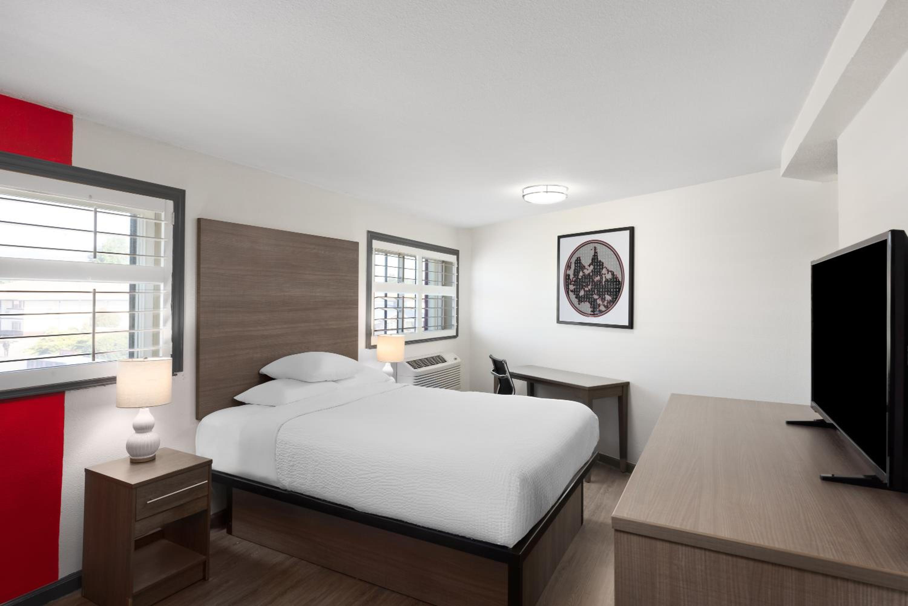 Medford Vacations - Ramada by Wyndham Medford Airport North - Property Image 6