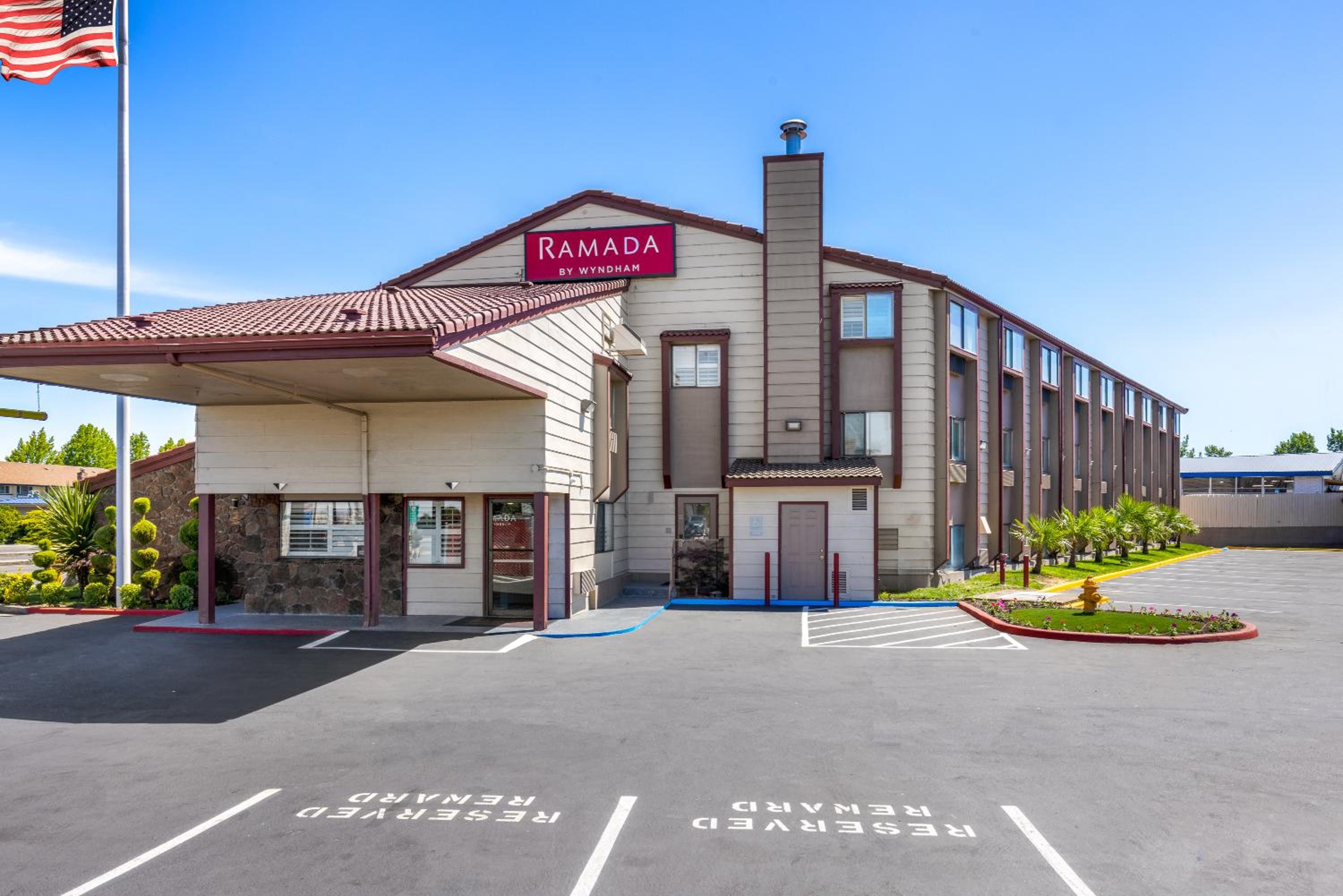 Medford Vacations - Ramada by Wyndham Medford Airport North - Property Image 31