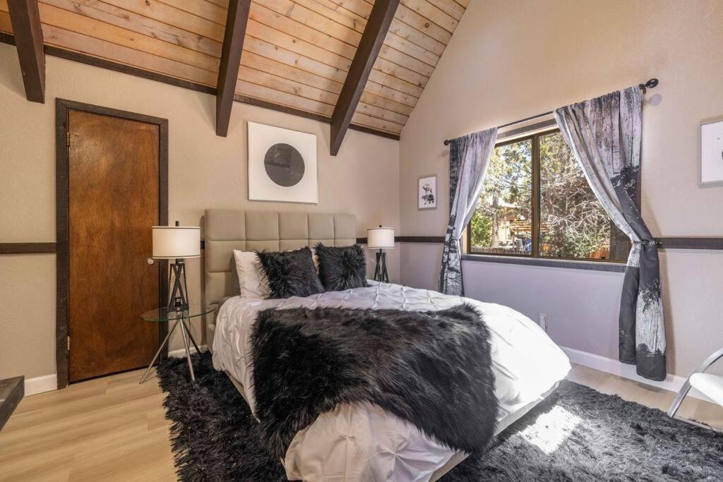Kookaburra Cabin