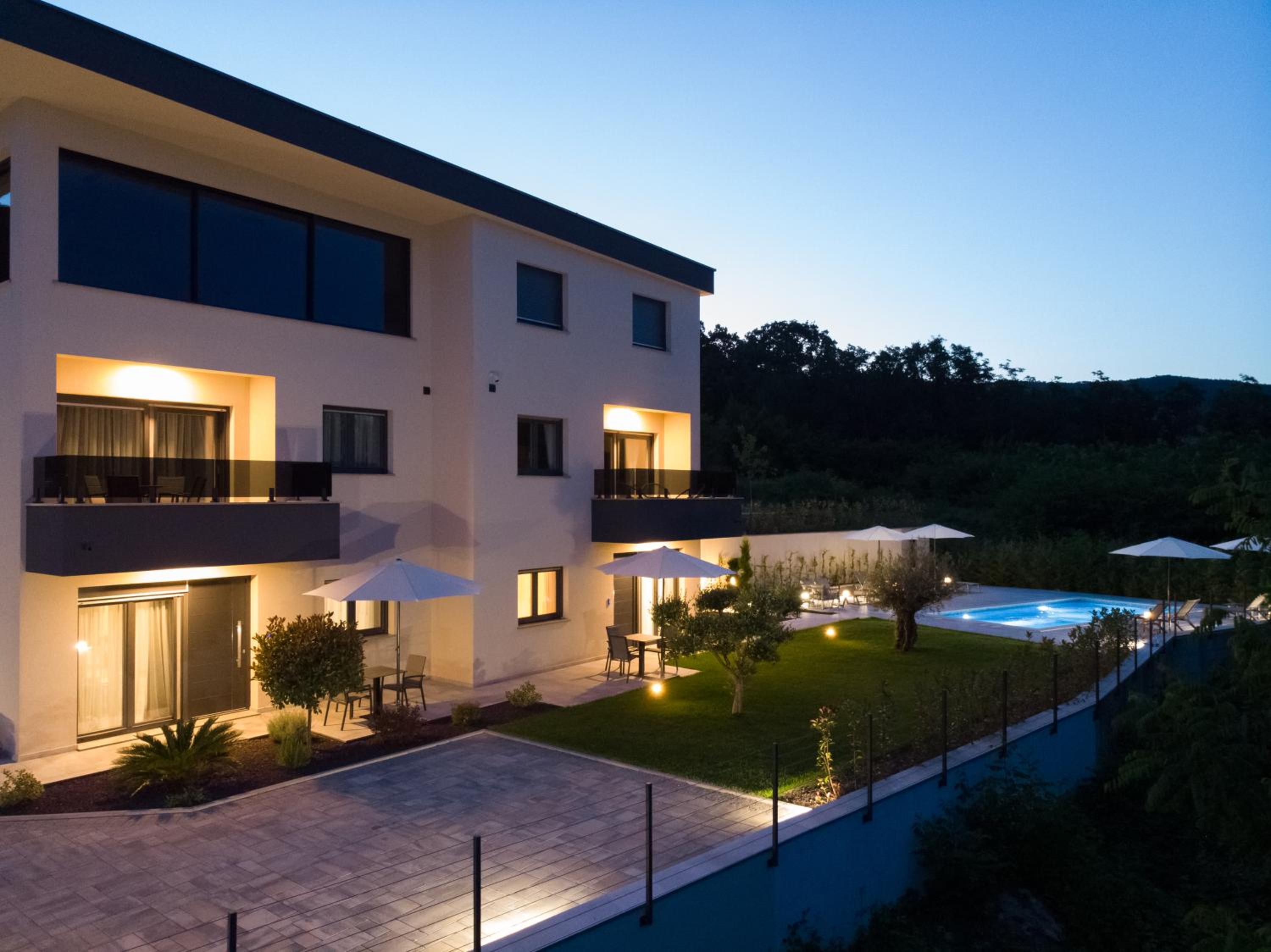 Laurier Apartments