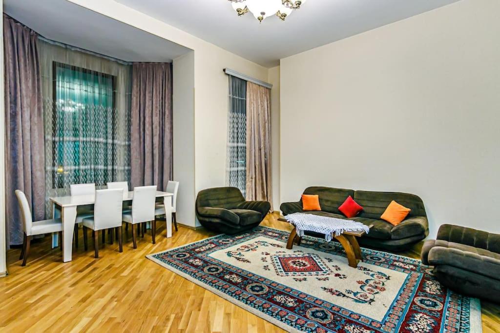 Adore Lux Apartment