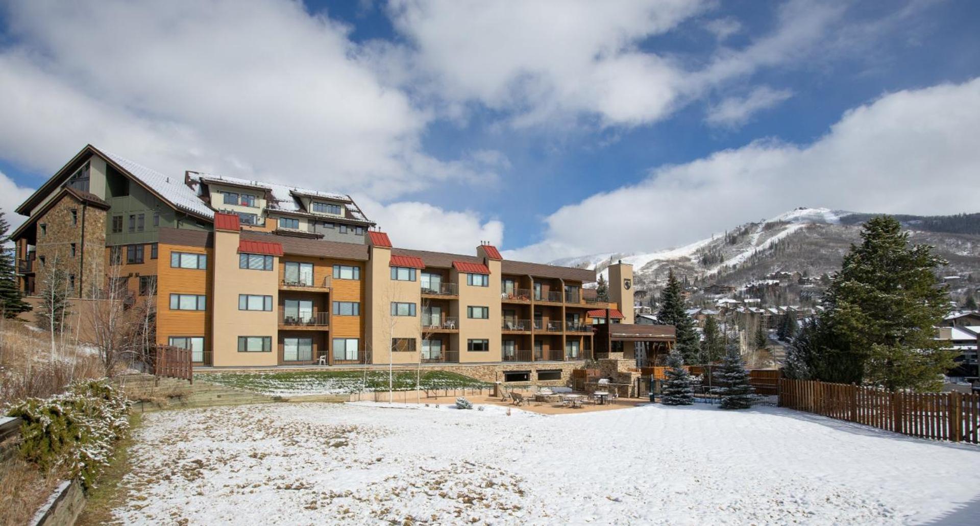 Snow Flower 204 -REDUCED RATES- Pool, Hot Tub, Balcony with Views, Steps to Gondolas, Restaurants view 4