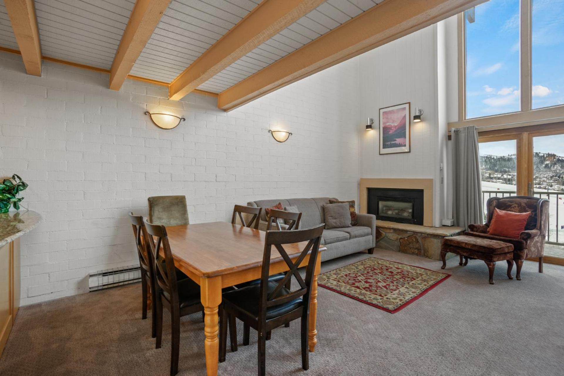 2 Outdoor Hot Tubs, Great Views, Two Bedrooms Plus Loft view 5